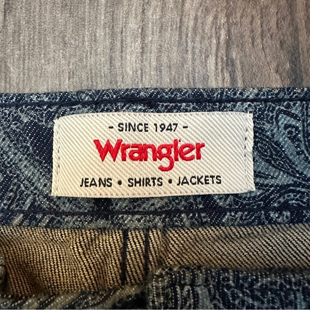 Wrangler Fierce Flare High Rise Jeans Women’s Size 16 Paisley disco - Picture 2 of 11